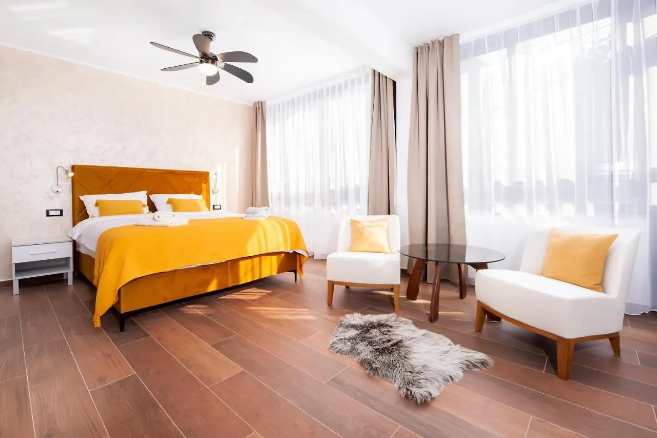Apartments Sanja-New Renovated location