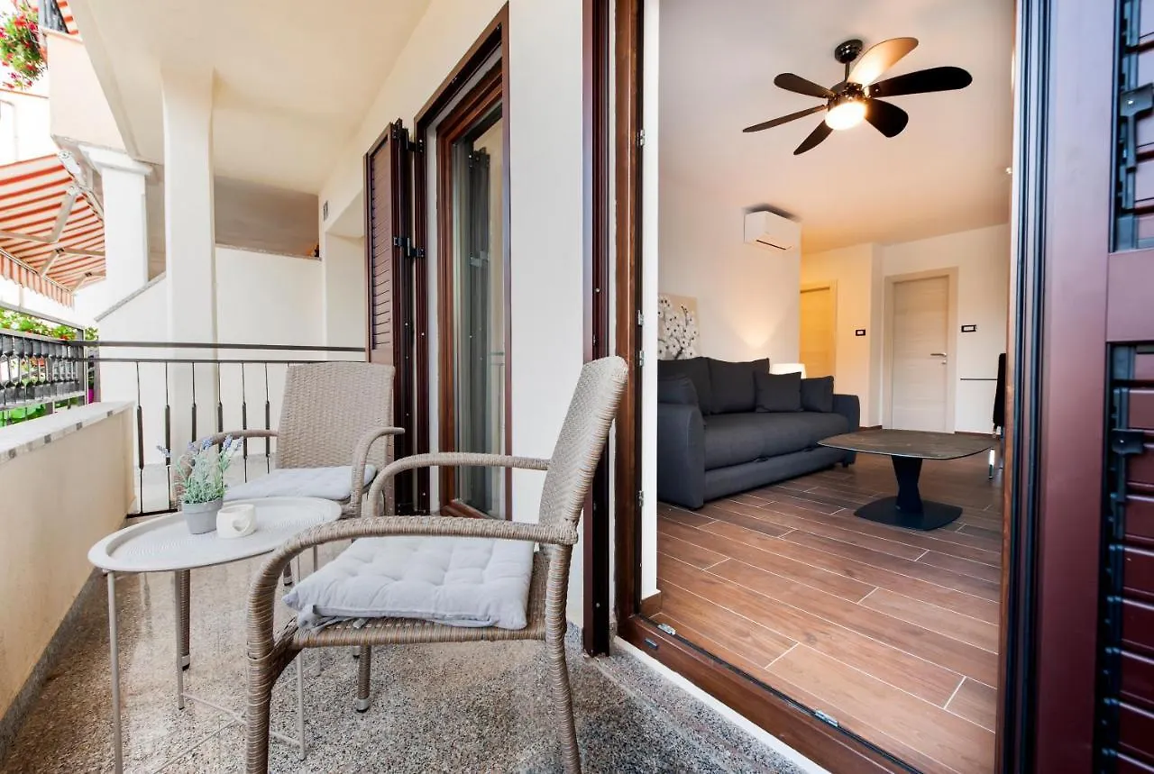 Apartments Sanja-New Renovated Rovinj 0*,