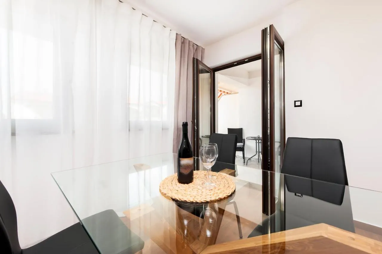 Apartments Sanja-New Renovated Rovinj